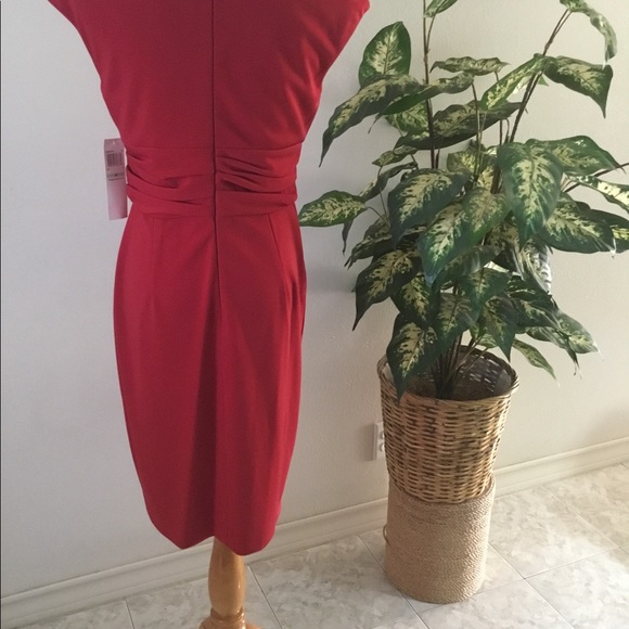 MAGGY LONDON RED DRESS/ FULLY LINED/ SIZE 8/ NWOT - Picture 4 of 5